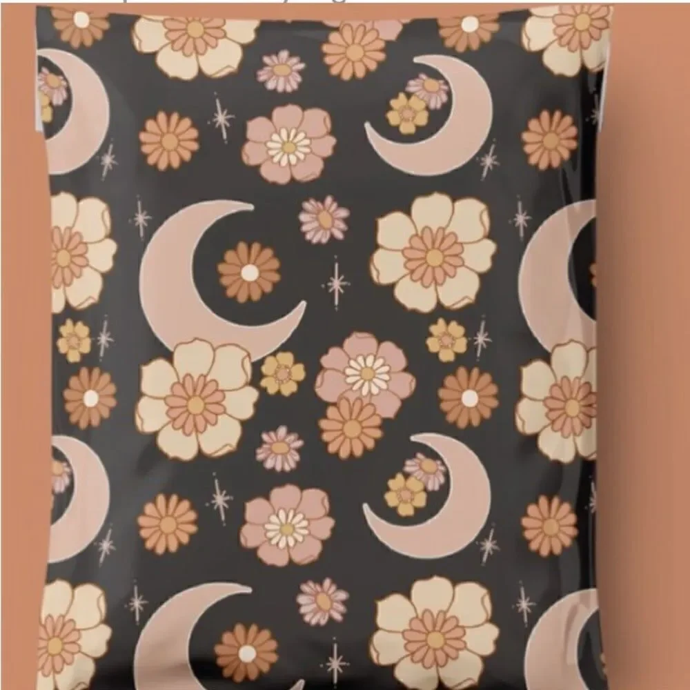 Poly mailers - IN STOCK Listing of larger poly mailers 14x17